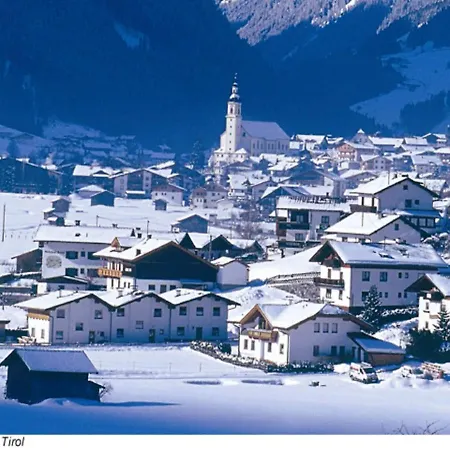 Apartment In The Stubai Valley With A Balcony Neustift im Stubaital Exterior photo